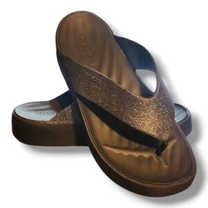 CROCS Getaway Glitter Plstform Sandals, black w/silver sparkle